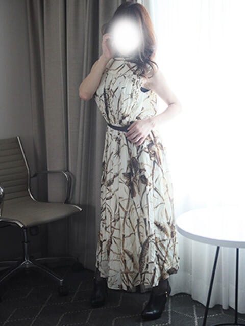 福島佐和子 大阪人妻花壇（人妻デリヘル）