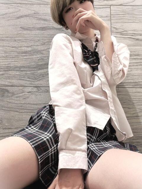 ひびき【梅田堂山女学院】 梅田堂山女学院（ツーショットキャバクラ）