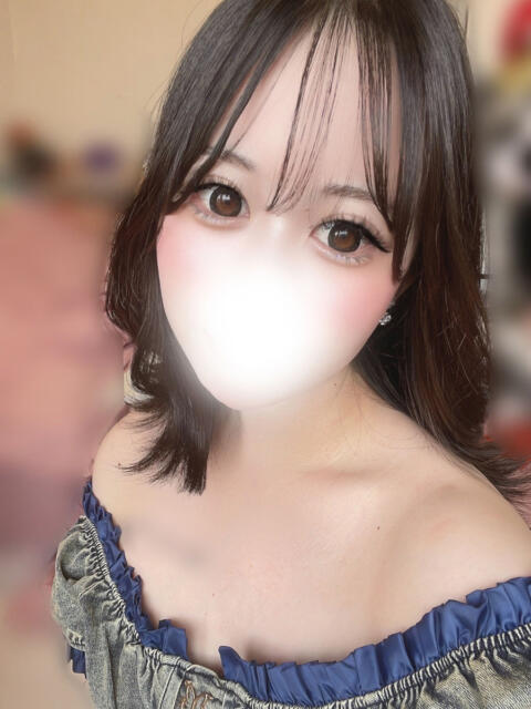 りいな 山梨　風俗　デリヘル　 『ラブ＆ピース学園』（デリヘル）