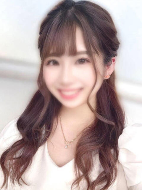 持田あすみ 断りきれない美人マッサージ嬢たち（デリヘル＆エステ）