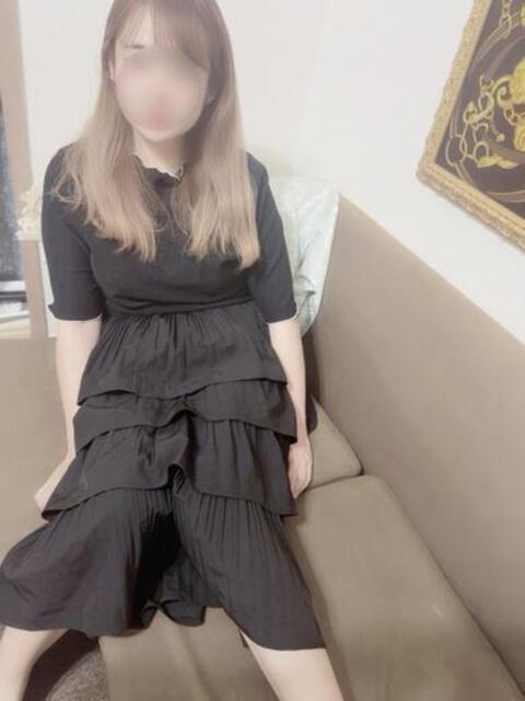 みなみ【清楚系な業界未経験】 Tuntuni輝き大国肉感フェチ（ぽっちゃりデリヘル）