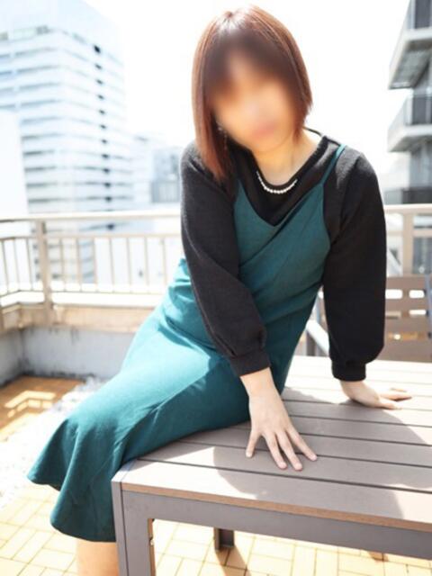 まな 即トク奥さん（人妻系デリヘル）