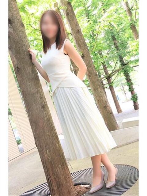 しおり 奥鉄オクテツ東京店(デリヘル市場)(駅待ち合わせ型人妻デリヘル)