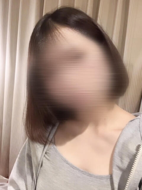 モエ GOGO!キャバクラ-電車編-(セクキャバ)