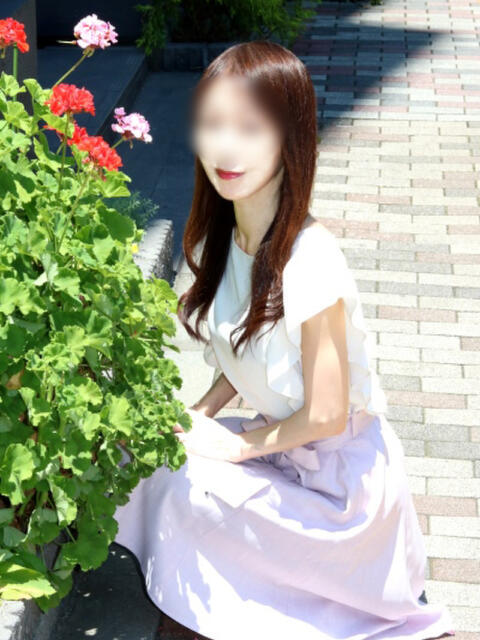 小森 極上でエッチな人妻（人妻・熟女デリヘル）