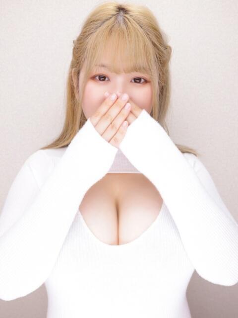 皆川 BBW横浜店（巨乳・巨尻・痴女専門デリヘル）