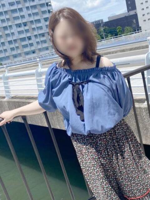 つむぎ【人気上昇！変態素人】 Tuntuni輝き元祖大丸（ぽっちゃりデリヘル）