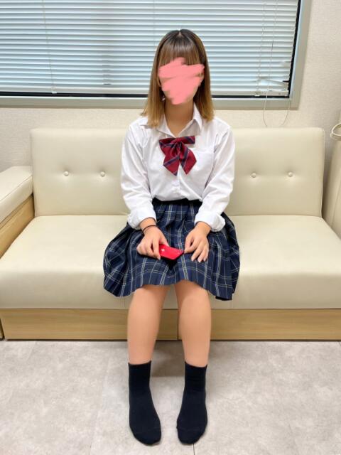 湯島りこ 池袋派遣型JKリフレ age8（派遣リフレ）