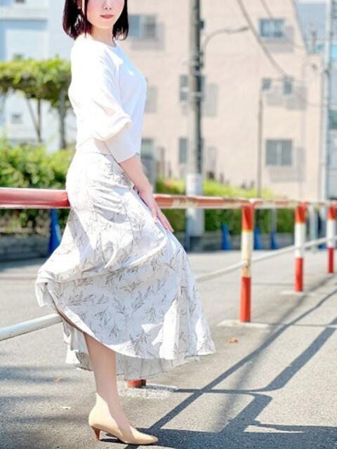 金子おとは 月の真珠-新宿-(デリヘル(人妻若妻専門店))