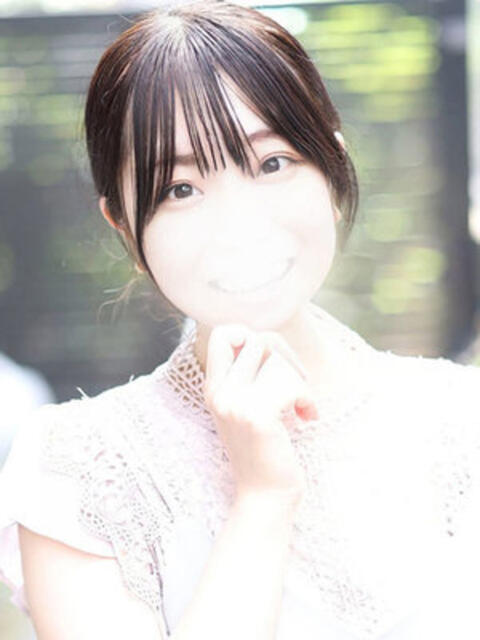 河合ひろみ 断りきれない美人マッサージ嬢たち（デリヘル＆エステ）