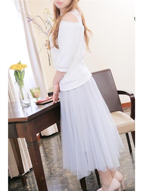 らん 奥鉄オクテツ大阪(駅待ち合わせ型人妻デリヘル)