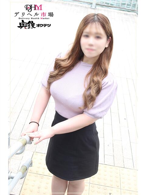 ももな 奥鉄オクテツ大阪（駅待ち合わせ型人妻デリヘル）