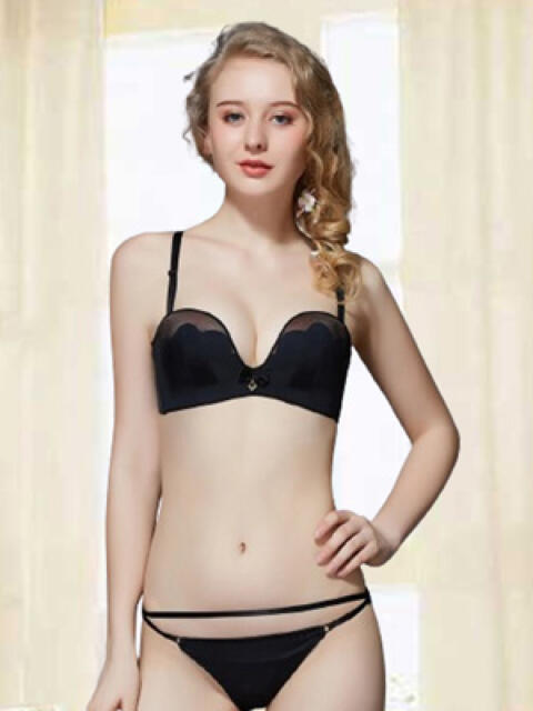 キャスティン デジャブ(金髪外国人デリヘル)