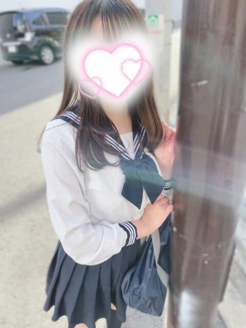 ねる 学校帰りの妹に手コキしてもらった件 梅田（オナクラ）