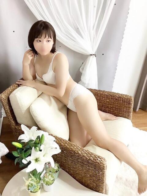 ゆき 脱がされたい人妻 厚木店（人妻系デリヘル）