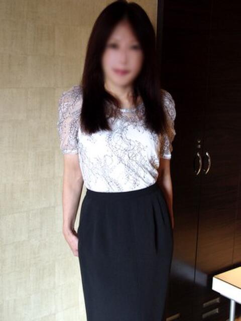 酒井まどか 派遣妻（はけんづま）（待ち合わせ型人妻専門デリヘル）