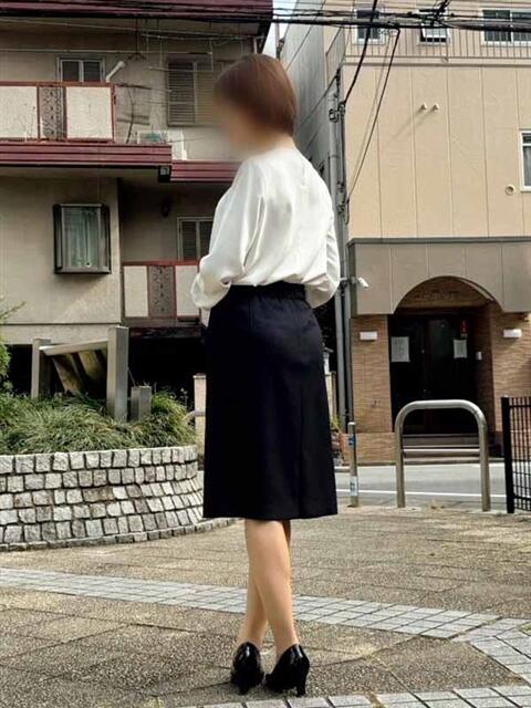 夏川　つぐみ 熟女パラダイス池袋店(カサブランカグループ)（人妻熟女デリへル）