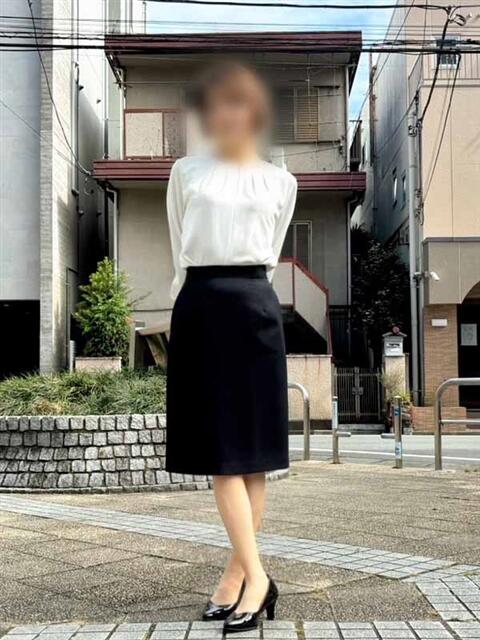 夏川　つぐみ 熟女パラダイス池袋店(カサブランカグループ)（人妻熟女デリへル）