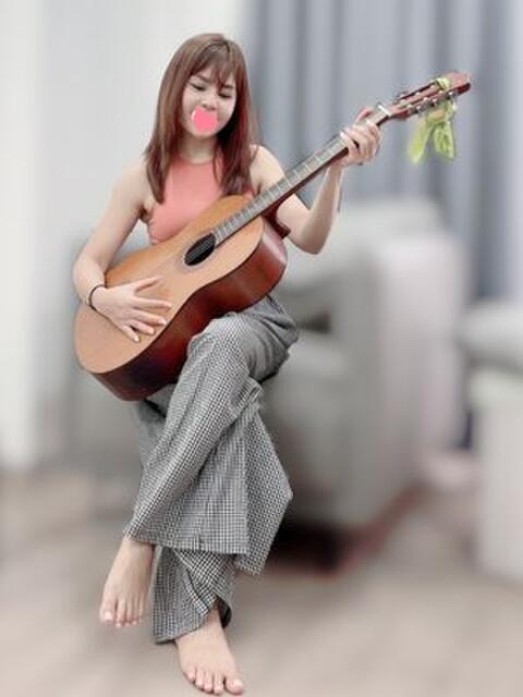 えいみ パジャマでおじゃま（アジアンデリヘル）