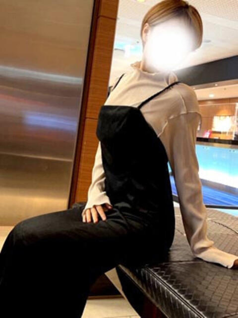 りあ 東大阪人妻援護会（人妻系デリヘル）