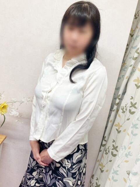 えみ 熟女の風俗最終章 本厚木店（熟女系デリヘル）