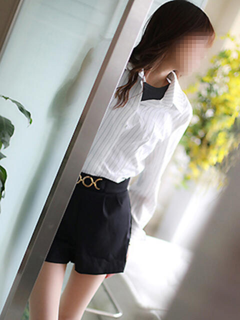 静香(しずか) 人妻出逢い会 百合の園 品川店（人妻系待合せデリヘル）