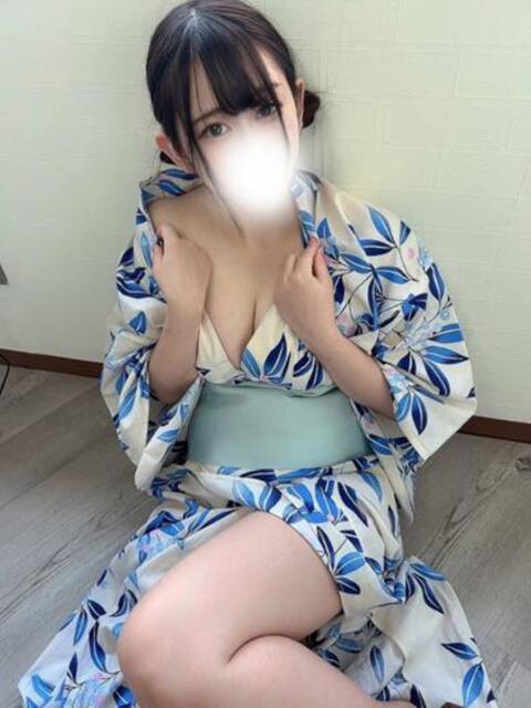 真面目清楚系隠れ巨乳かなこさん アテンダー（雫グループ）（デリヘル）