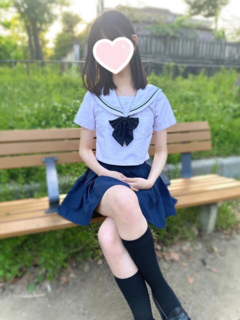 みいな 学校帰りの妹に手コキしてもらった件 谷九（オナクラ）