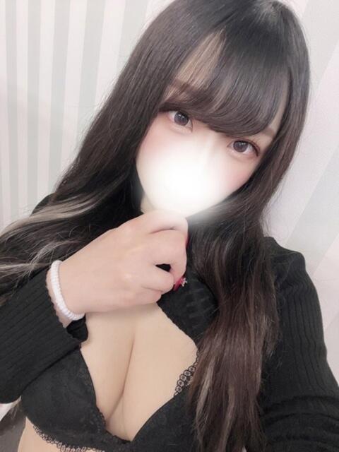 にこ 白い巨乳（ホテヘル）