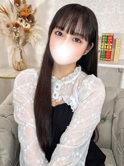 はら★超敏感な即イキ美少女★ Chloe五反田本店　S級素人清楚系デリヘル（デリヘル）