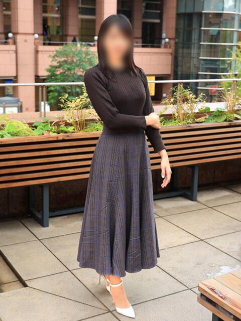 響 東京人妻フォーシーズンズ（人妻・熟女待ち合わせデリヘル）