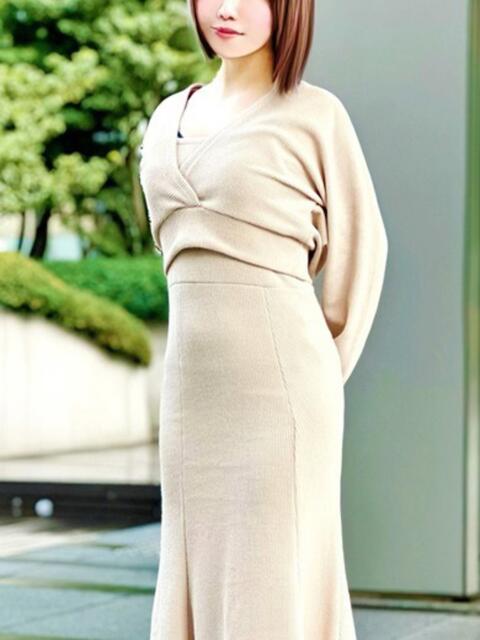 秋月しおり 月の真珠-五反田-(デリヘル(人妻若妻専門店))