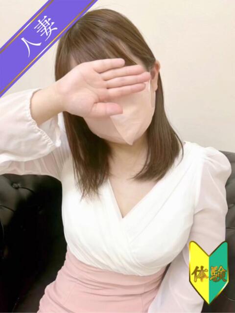 なお(体験) 人妻の雫 岡山店（人妻系デリヘル）