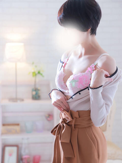 夢乃(ゆめの) 厚木奥様Life(人妻デリヘル)