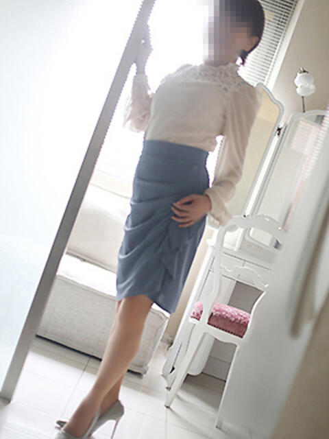 紗織(さおり) 人妻出逢い会 百合の園 品川店（人妻系待合せデリヘル）