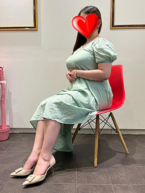 片桐 さわ HANA-okinawa-（人妻系デリヘル）