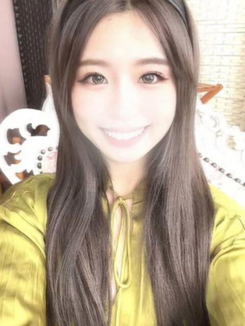 西村まこ 断りきれない美人マッサージ嬢たち（デリヘル＆エステ）