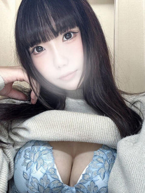 飯田あこ 断りきれない美人マッサージ嬢たち（デリヘル＆エステ）