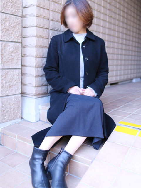 吉岡 越谷ママ秘密のオフ会（人妻デリヘル）