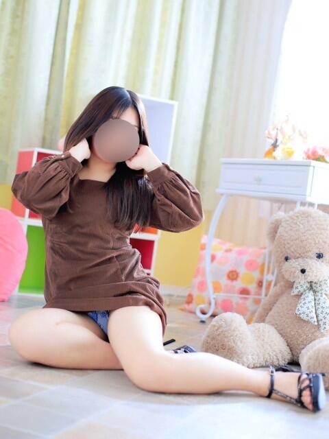 こな☆極上アイドル級スタイル抜群 PREMIUM萌え可愛いチョコレート～全てのステージで感動の体験を～（デリヘル）