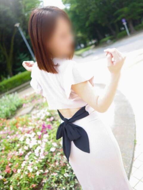 えみり 即アポマダム～名古屋店～（人妻系デリヘル）
