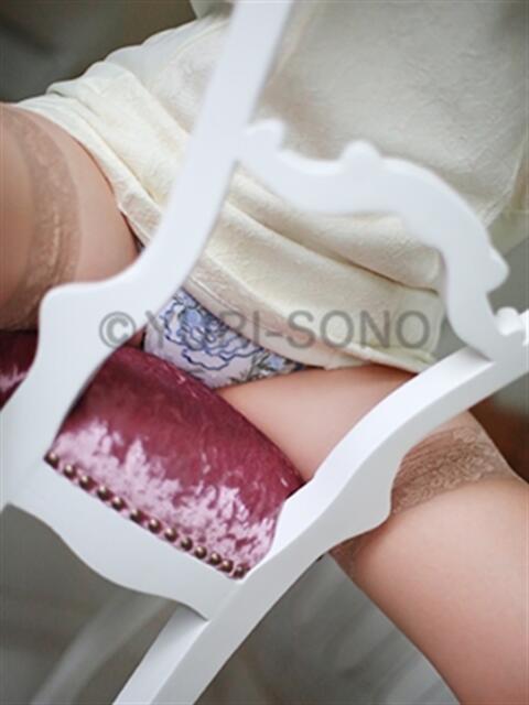 紫乃(しの) 人妻出逢い会 百合の園 品川店（人妻系待合せデリヘル）