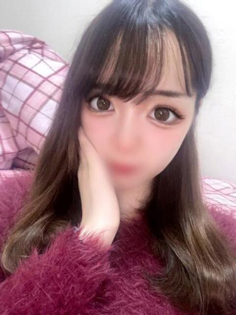 ひとみ【才色兼備な現役大学生】 かわいい素人女子TOP100(出会いたい編)（デリヘル）