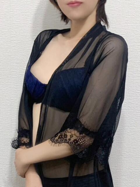 みき ぷるるんマダム 難波店(人妻系ホテヘル)