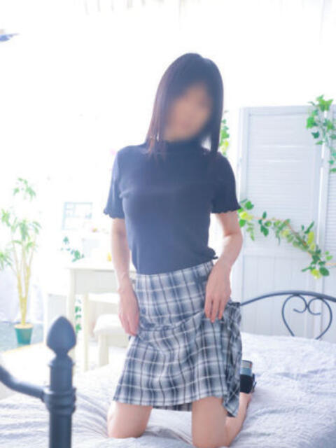 美波(みなみ) 高知デリヘル倶楽部 人妻熟女専門店(人妻デリヘル)