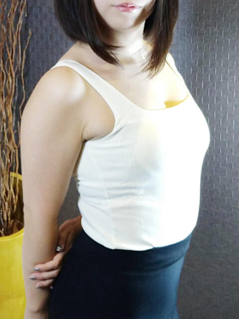 しほ Refinado（レフィナード）（【非風俗】出張メンズエステ）