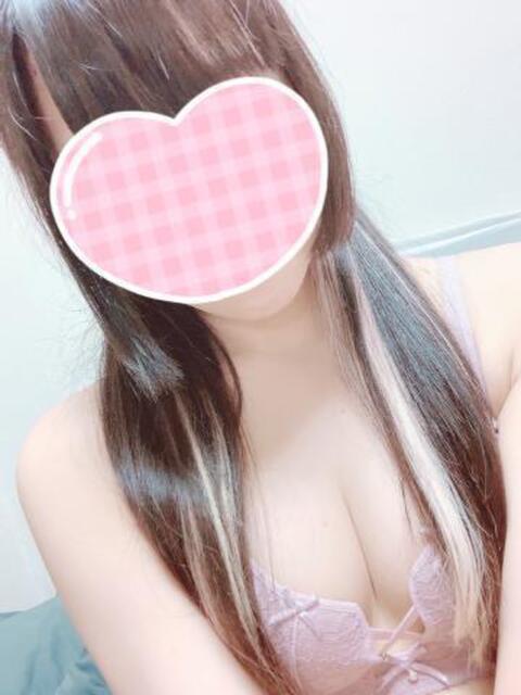 相葉あおい 池袋3P複数プレイ専門店 ハーレム(ホテヘル&デリヘル)