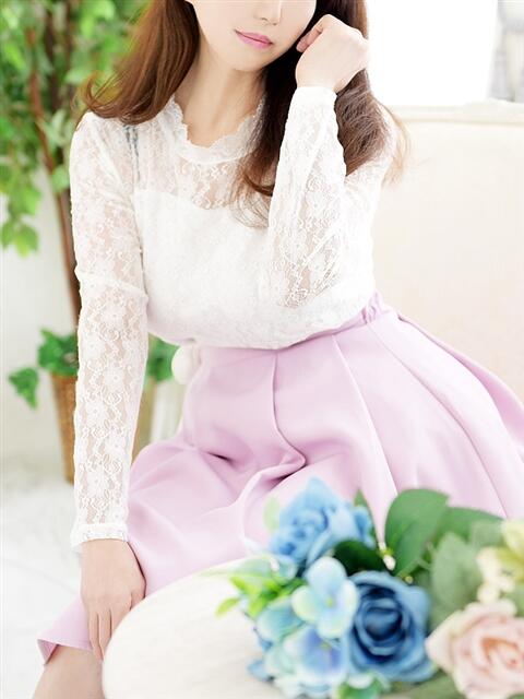 岩下 志麻 熟女・人妻マダム宮殿（デリヘル）