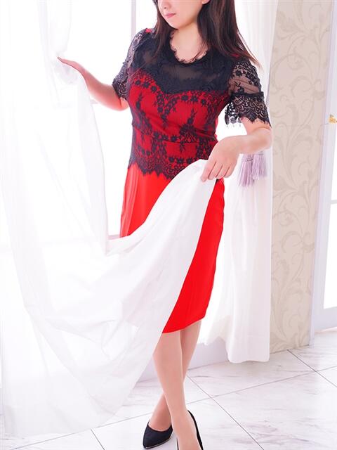 池津 祥子 熟女・人妻マダム宮殿（デリヘル）