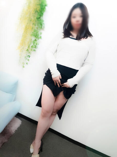 りいな 半熟ばなな 錦糸町(人妻・熟女待ち合わせデリヘル)